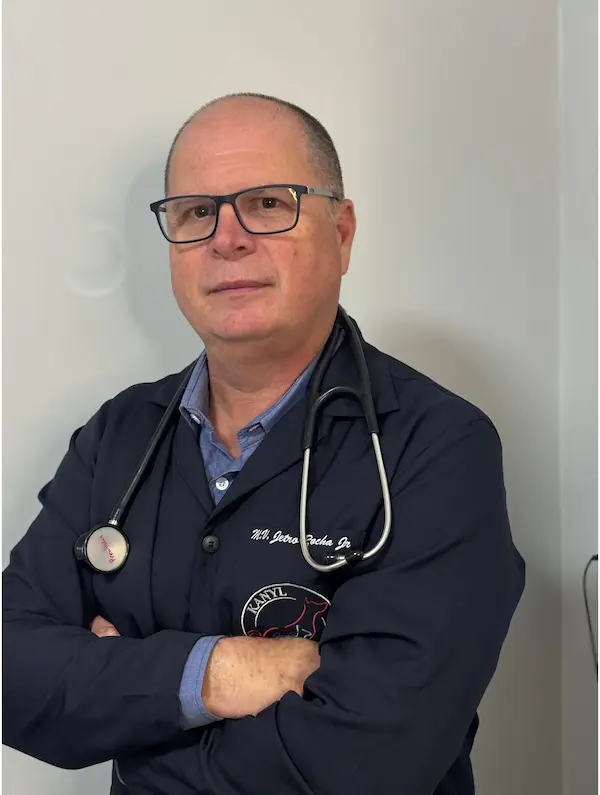 Dr Jetro Rocha Junior veterinário da Clínica Kanyl Rio Claro